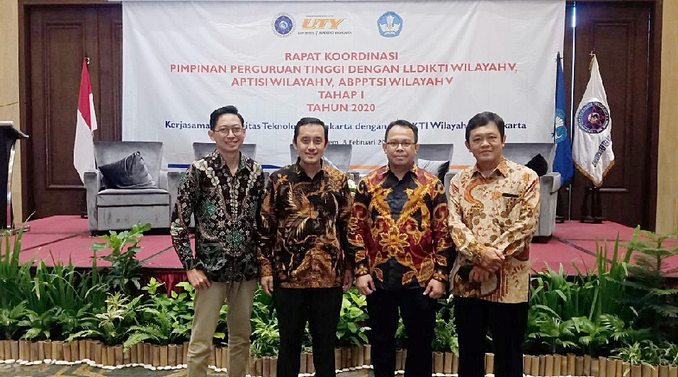 Launching Sistem Informasi Penilaian Angka Kredit Dalam RAKOR LLDIKTI V, APTISI, dan ABPPTSI Wilayah Yogyakarta
