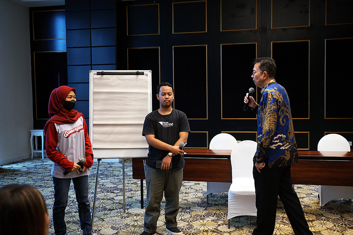 sharing-session-tung-desem-waringin