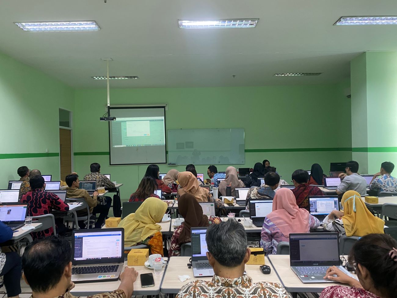 pelatihan-espmi-binainsani-sesi
