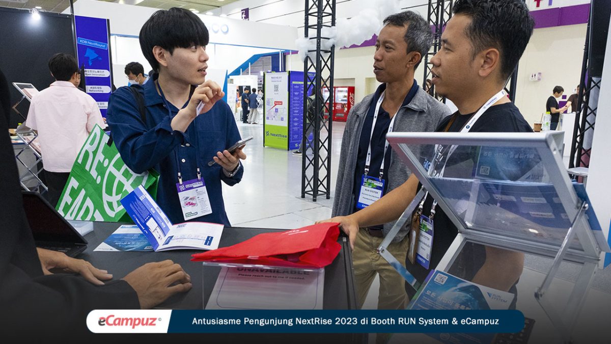 Antusiasme Pengunjung NextRise 2023 di Booth RUN System & eCampuz